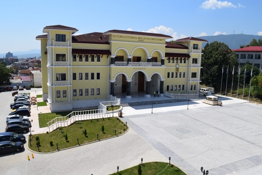 balkan universitesi