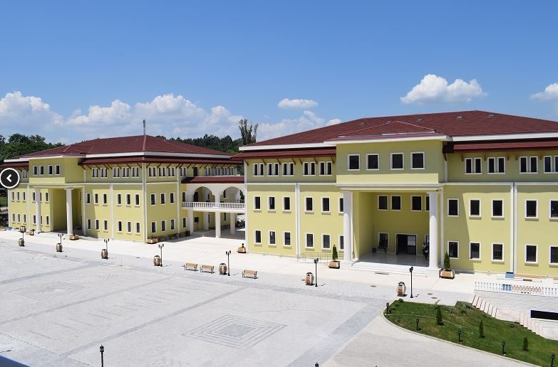 balkan universitesi